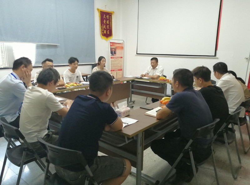 情暖中秋，，，，，，，共话未来